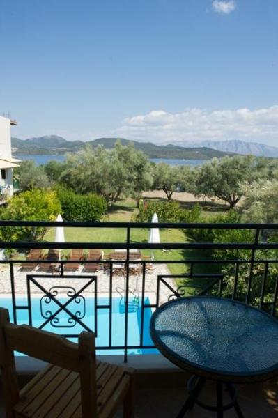 Foto villa aan zee Episkopos aan zee van balkon